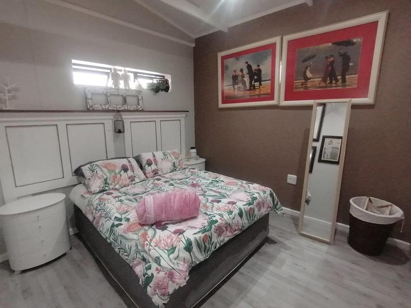 2 Bedroom Property for Sale in Bergsig Western Cape